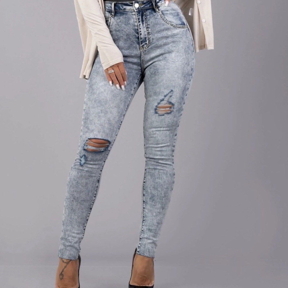 Byegreis Mason high-waisted jeans in size large. - Picture 5 of 5